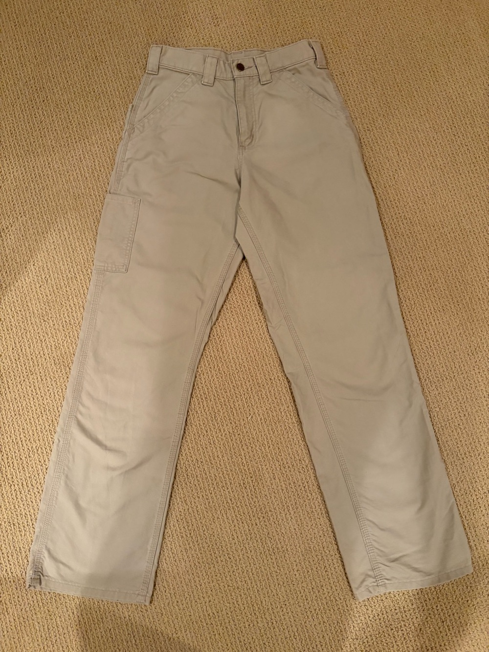 Carhartt women’s carpenter cargo Pants in Beige size 28 x 32